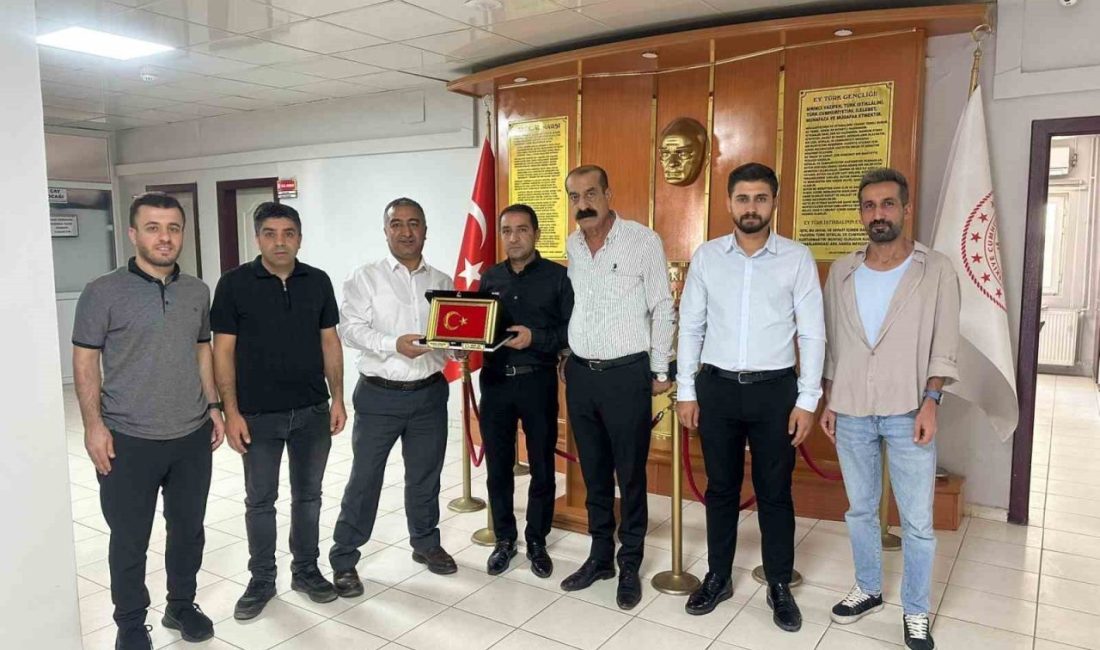 Sağlık-Sen Şırnak Şube Başkanı Sabgatullah Anmal, Şehit Aydoğan Aydın Devlet