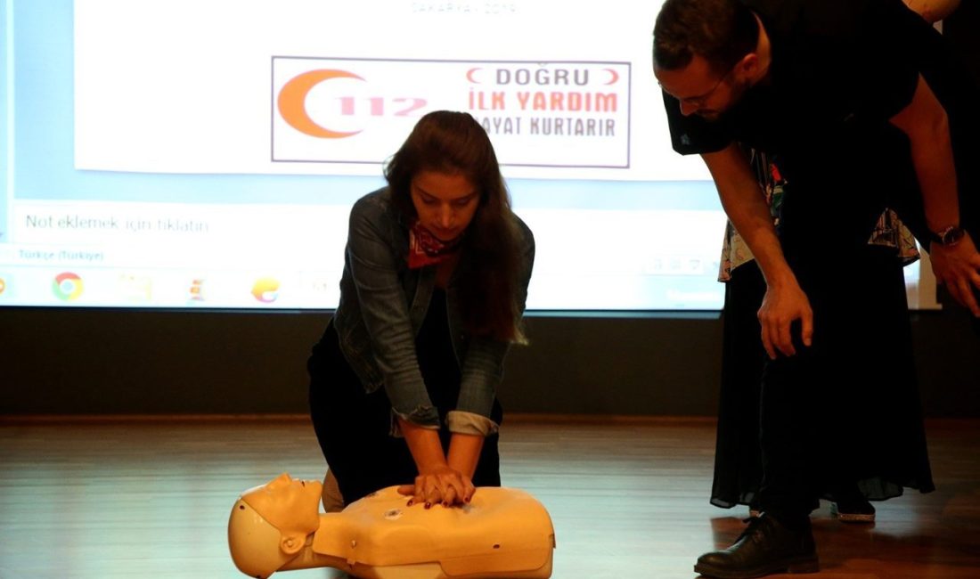 Sakarya Büyükşehir Belediyesi tarafından düzenlenen temel ilk yardım eğitimleri başlıyor.