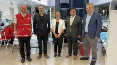 Samsun Adliyesi’nde “Birbirimize Candan Bağlıyız” sloganıyla Türk Kızılay’a kan bağışı