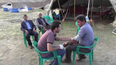 Siirt İl Sağlık Müdürlüğü ekipleri, göçer vatandaşlara sağlık hizmeti ulaştırmak