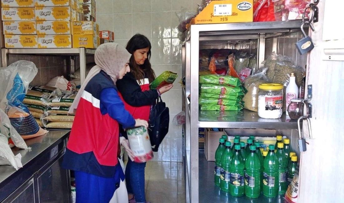 Simav İlçe Tarım ve Orman Müdürlüğü personelleri tarafından ilçede bulunan