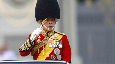 Tayland Kralı Maha Vajiralongkorn, eski Tayland Başbakanı Paetongtarn Shinawatra’nın görevden