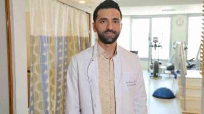 Tablet, telefon ve bilgisayar kullanımının aşırı artması, gençlerde postür (duruş)