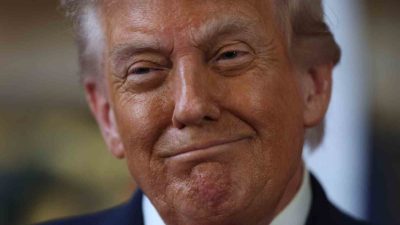 ABD Başkanı Donald Trump, Çin Devlet Başkanı Xi Jinping ile