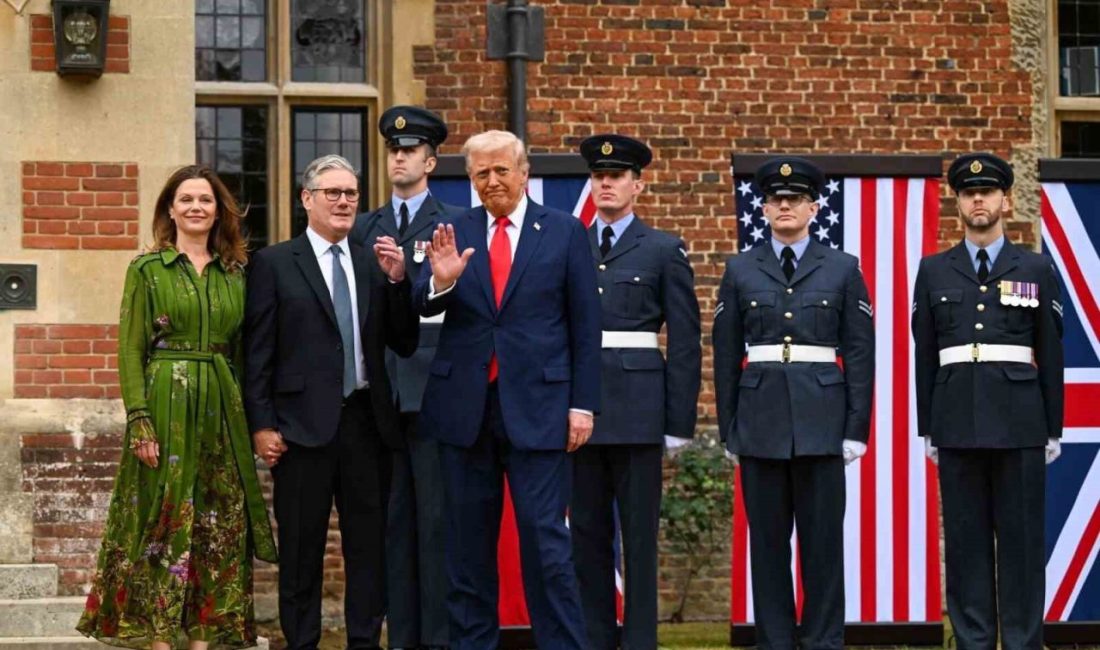 ABD Başkanı Donald Trump, Chequers’ta İngiltere Başbakanı Keir Starmer ile