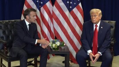 Fransa Cumhurbaşkanı Emmanuel Macron ile ABD Başkanı Donald Trump, BM’de