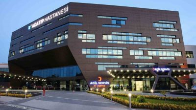 Tüp bebek uygulamalarında kullanılan yeni teknolojiler hakkında açıklamalarda bulunan Prof.