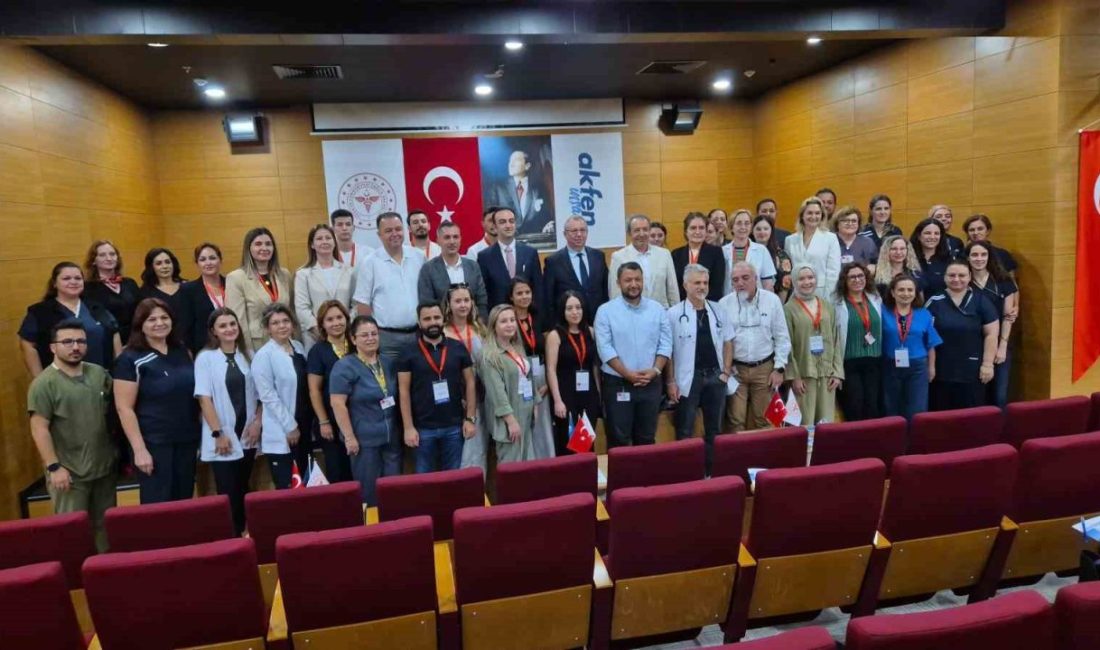 Tekirdağ Şehir Hastanesi’nde düzenlenen Yoğun Bakım Hemşireliği Sertifikalı Eğitim Programı