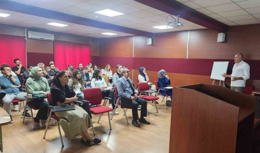 Eskişehir’de tütün bağımlılığıyla mücadele kapsamında sağlık profesyonellerine yönelik eğitim gerçekleştirildi.