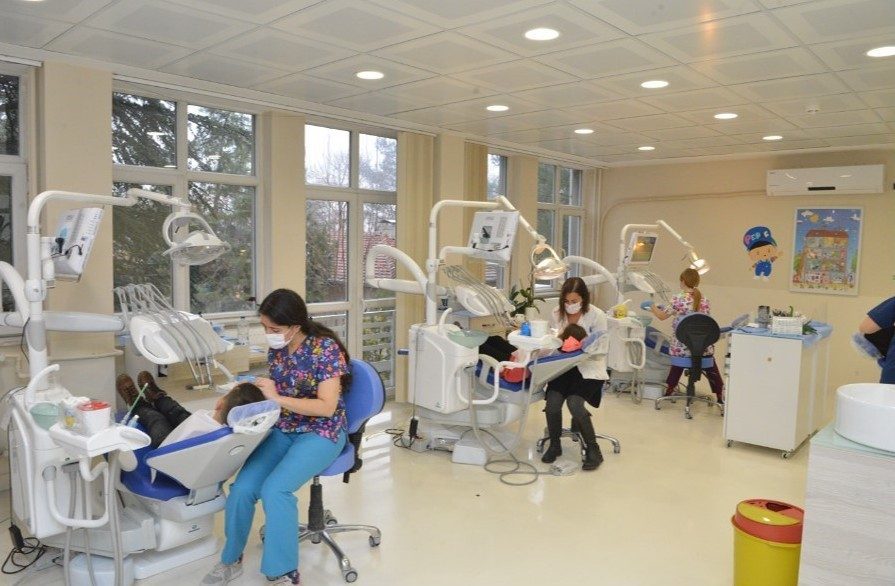 Uşak Üniversitesi Rektörü Prof. Dr. Ekrem Savaş, Uşak’a modern ve