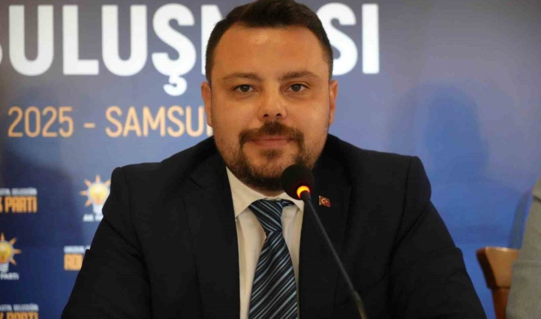 Samsun’da, AK Parti Atakum İlçe Başkanı Hasan Uzun, basınla buluşma