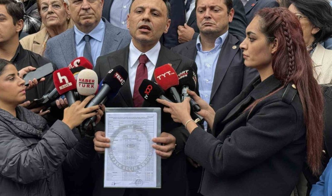 CHP İstanbul İl Başkanlığı Olağanüstü Kongresi’nde yeniden CHP İl Başkanı