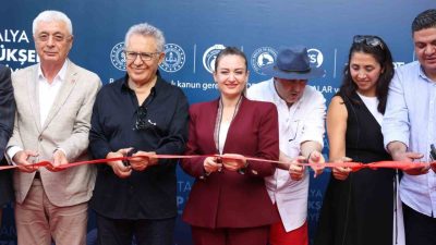 Antalya Büyükşehir Belediyesi tarafından bu yıl “Kitapla umuda, adalete, özgürlüğe”