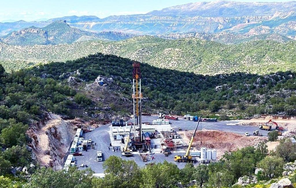 Enerji ve Tabii Kaynaklar Bakanı Alparslan Bayraktar, milletvekillerinin Türkiye Büyük