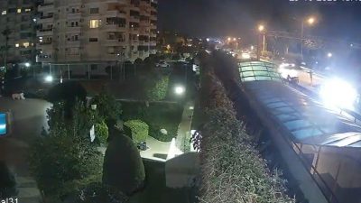 Antalya’nın Alanya ilçesinde motosiklet ile otomobilin çarpışması meydana gelen trafik