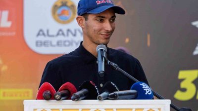 Dünya Superbike Şampiyonası’nda (WSBK) sezonu zirvede tamamlayarak kariyerinin üçüncü dünya