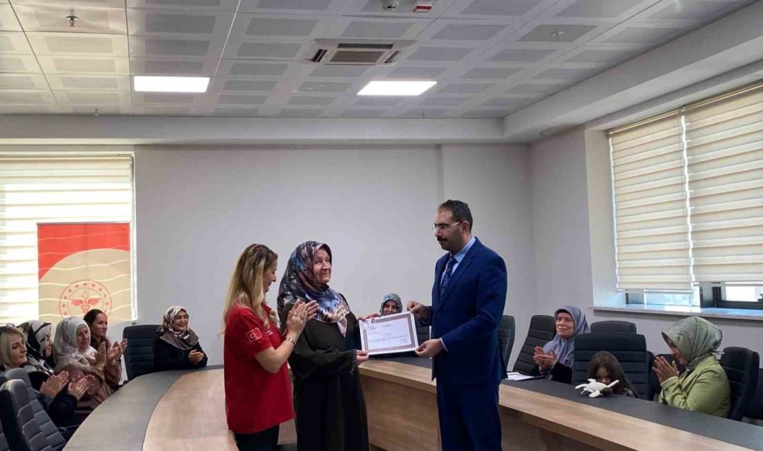 Ankara’nın Sincan ilçesinde 60 yaşındaki Nuray Köklü, gerekli eğitimleri tamamlayarak