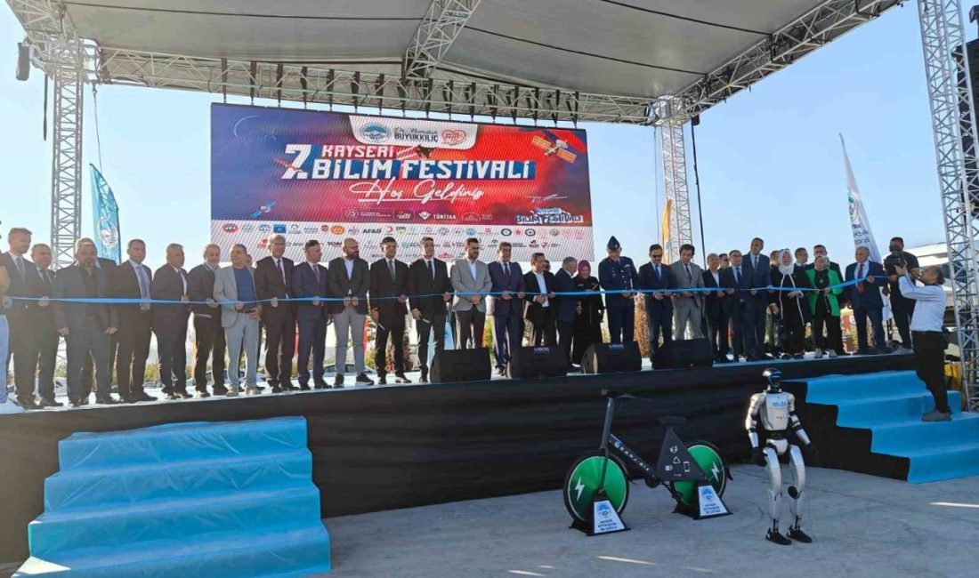 7’inci Kayseri Bilim Festivali kapılarını açtı Kayseri Büyükşehir Belediye Başkanı Dr. Memduh Büyükkılıç, Türkiye’nin milli teknoloji