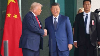 ABD Başkanı Donald Trump, Çin Devlet Başkanı Xi Jinping ile