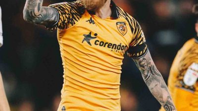 Acun Ilıcalı’nın sahibi olduğu Hull City takımının forveti Oliver Mcburnie,