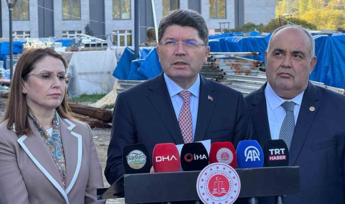Adalet Bakanı Tunç: “Türkiye genelinde 65 adet adalet binası projesi var” Adalet Bakanı Yılmaz Tunç, “Türkiye genelinde 65 adet adalet binası