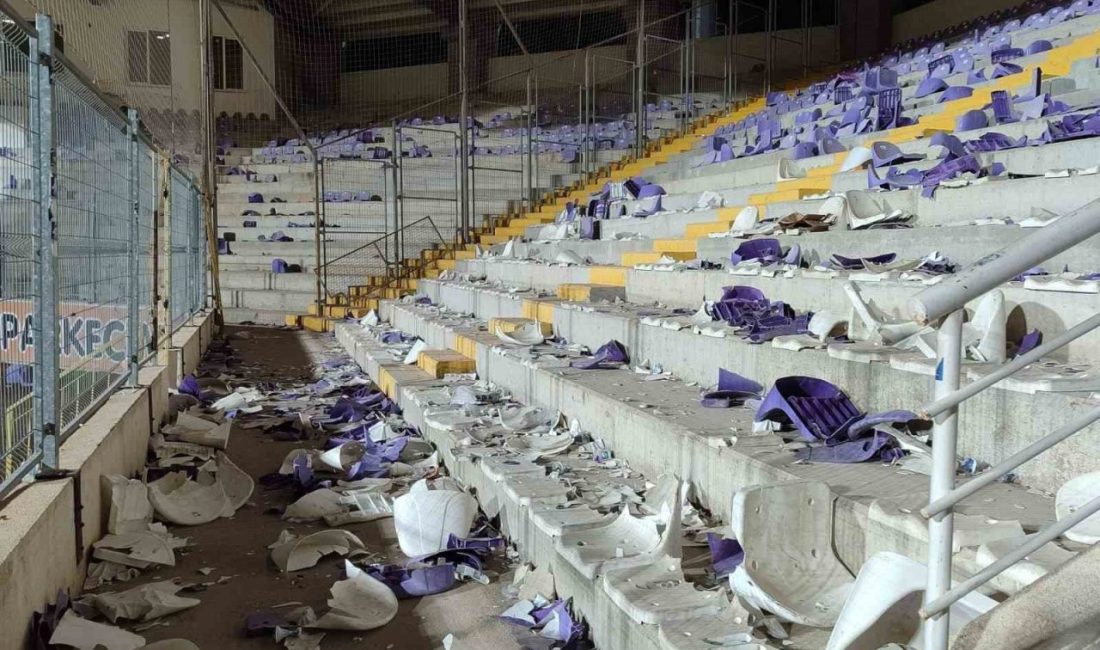 Afyonkarahisar’da oynanan Afyonspor-Eskişehirspor maçı sonrası yaşanan tribün olaylarında 2 bine