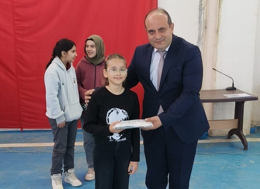 Afyonkarahisar’ın bir çok ilçe, belde ve köylerde 29 Ekim Cumhuriyet