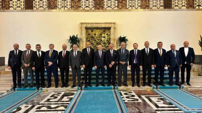 AK Parti Bursa teşkilatında iki ilçede yeni görevlendirmeler yapıldı. Harmancık