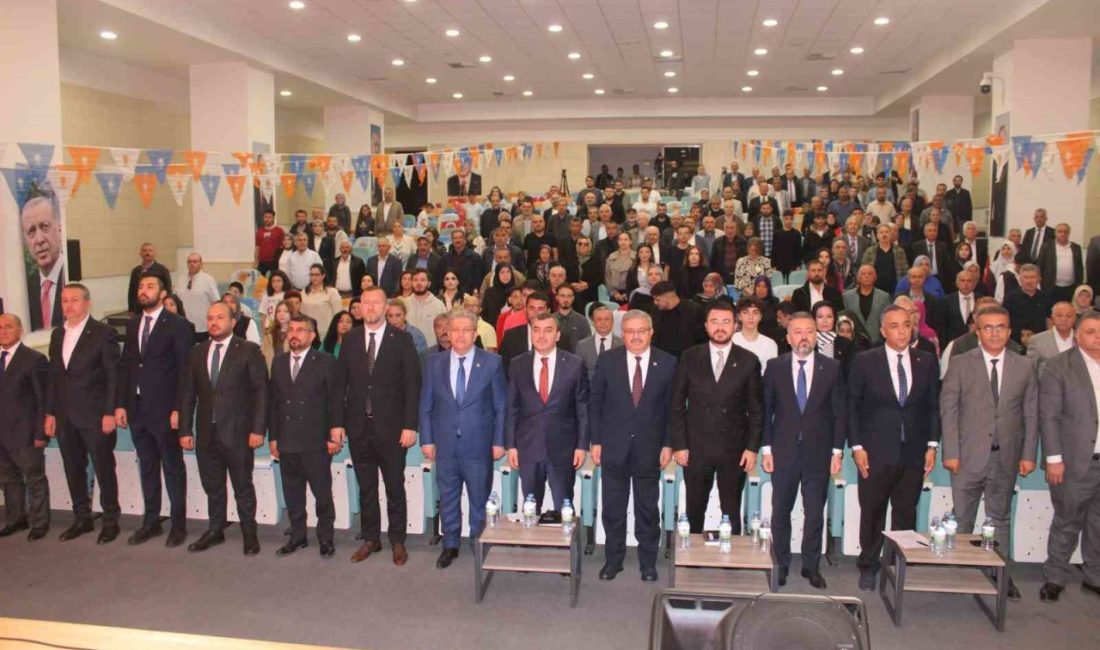 AK Parti Kocasinan İlçe Danışma Meclisi toplandı AK Parti Kocasinan İlçe Danışma Meclisi Toplantısı düzenlendi. Toplantıda konuşan