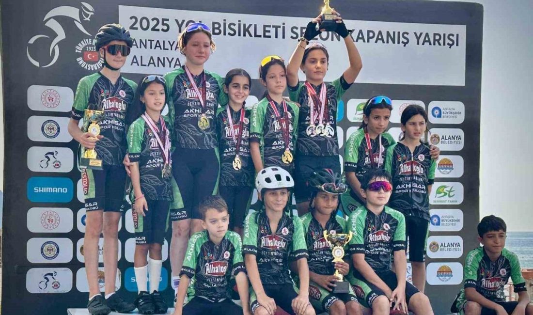 Akhisarlı pedallar Alanya’da zirveye tırmandı Türkiye Kupası 7. Etap Puanlı Yol Yarışları’nda Akhisar İlçe Spor