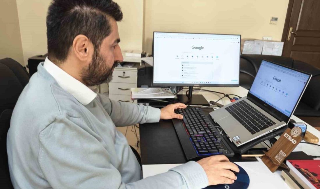 Bilişim Uzmanı Hakan Topuzoğlu, ailelerin ve eğitimcilerin dijital okuryazarlık konusunda