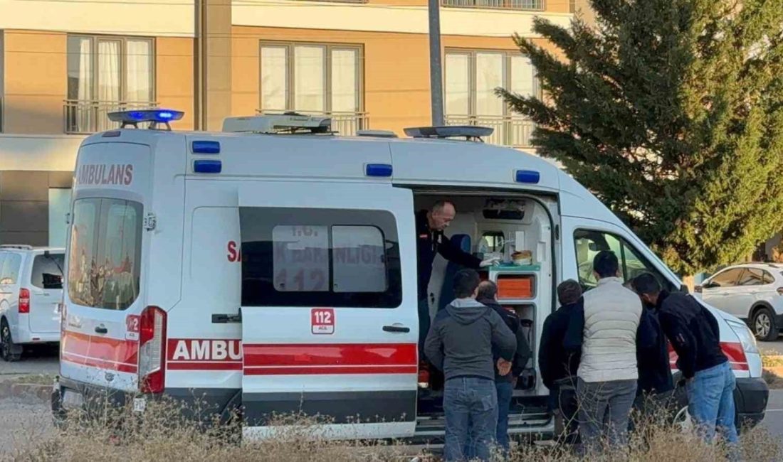 Aksaray’da otomobil ile tır çarpıştı: 1 yaralı Aksaray’da otomobil ile tırın çarpışması sonucu meydana gelen trafik kazasında
