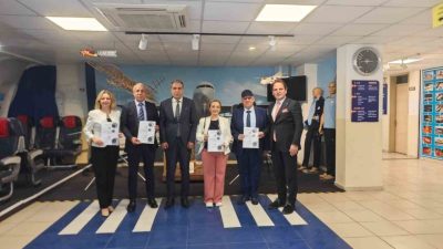 Antalya’nın Aksu ilçesinde eğitim veren Aksu Uçak Bakım Teknolojisi Mesleki