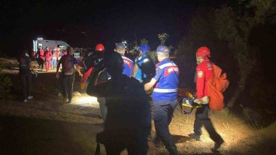 Antalya’nın Alanya ilçesinde mağarada yüksekten düşerek mahsur kalan 2 çocuk,