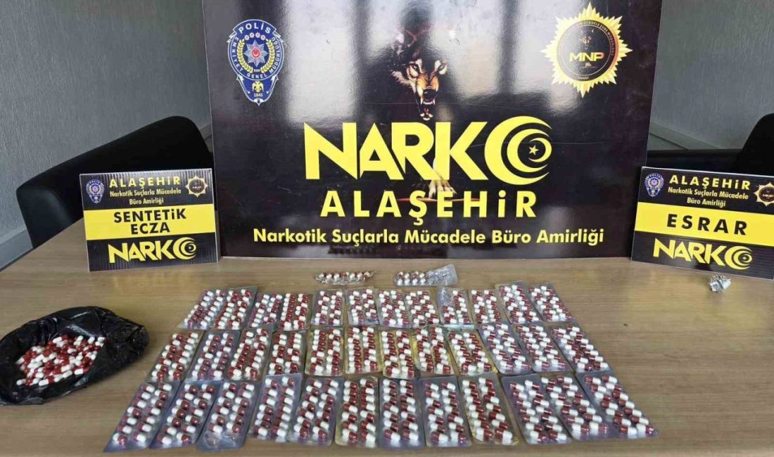 Alaşehir polisi uyuşturucu tacirlerine göz açtırmıyor Manisa’nın Alaşehir ilçesinde polis ekiplerinin düzenlediği operasyonda, uyuşturucu veya uyarıcı