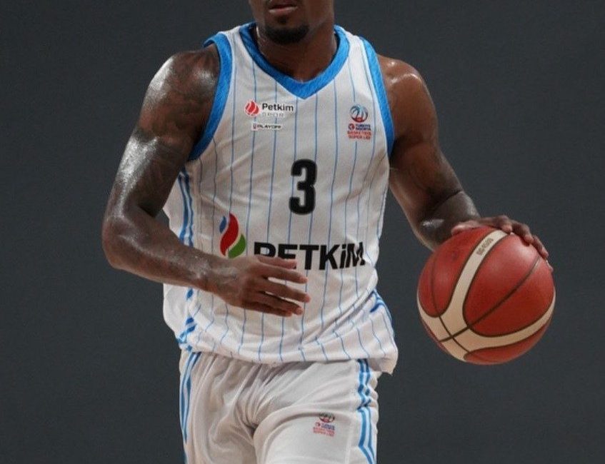 Aliağa Petkimspor, Fenerbahçe deplasmanında omuz sakatlığı yaşayan Stanley Whittaker’ın 4-6