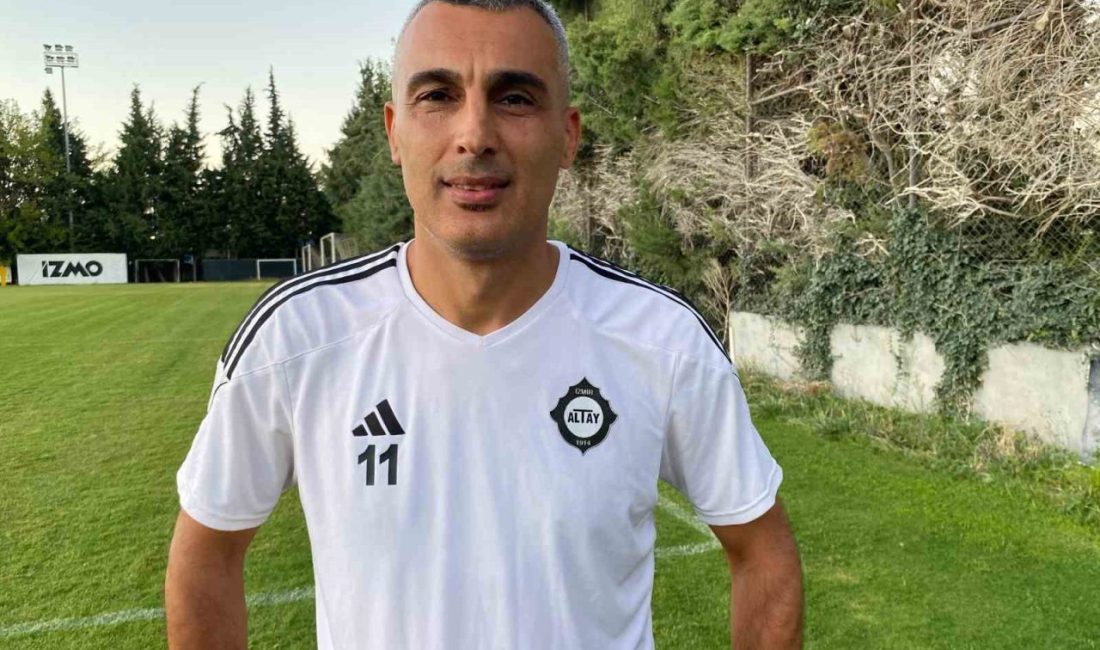 Altay ile Karşıyaka arasında oynanan İzmir derbisinde saha içinde yaşanan