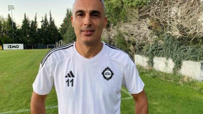 Altay ile Karşıyaka arasında oynanan İzmir derbisinde saha içinde yaşanan