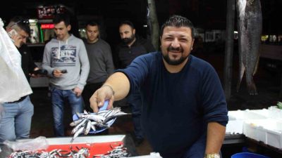 Amasya’da bir balıkçı ile kasap, sosyal medyada başlayan esprili atışmalarını