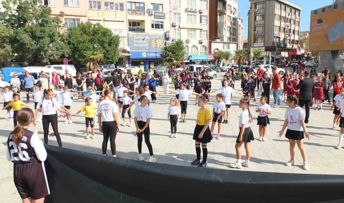 Burhaniye’de İlçe Gençlik ve Spor Müdürlüğü öncülüğünde düzenlenen Amatör Spor