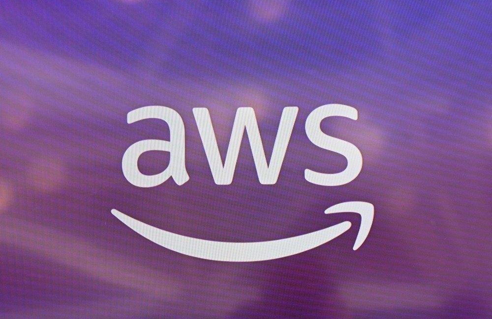 Amazon’un dünya genelinde birçok tanınmış uygulamaya web hizmetleri sağlayan yan