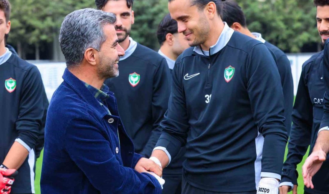 Amed Sportif Faaliyetler’in yeni başkanı, takımı ziyaret etti Trendyol 1. Lig ekiplerinden Amed Sportif Faaliyetler’in yeni başkanı Nahit