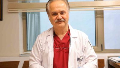 Kahramanmaraş’ta bir hasta ameliyat sırasında anestezinin de etkisiyle türkü ve