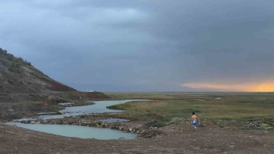 Bitlis’in Güroymak ilçesine bağlı Budaklı kaplıcasında akşam saatlerinde etkili olan