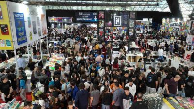 Antalya Büyükşehir Belediyesi ev sahipliğinde düzenlenen 15. Antalya Kitap Fuarı,