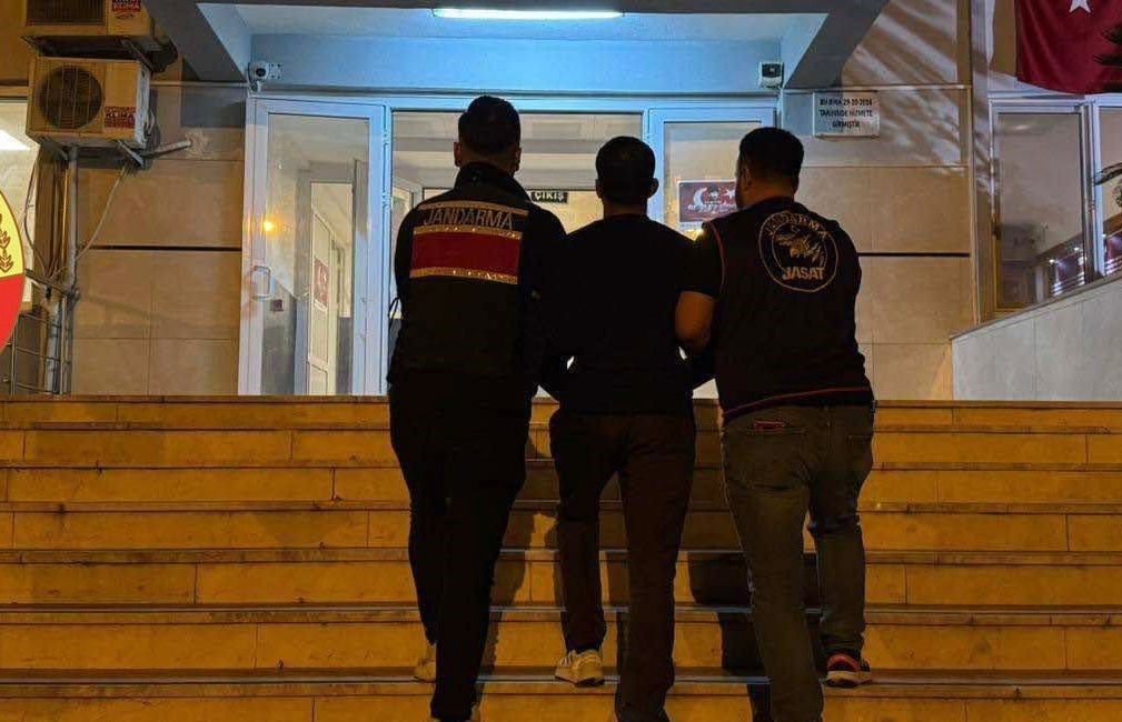 Antalya’da Jandarma Suç Araştırma Timleri (JASAT), son 72 saatte haklarında