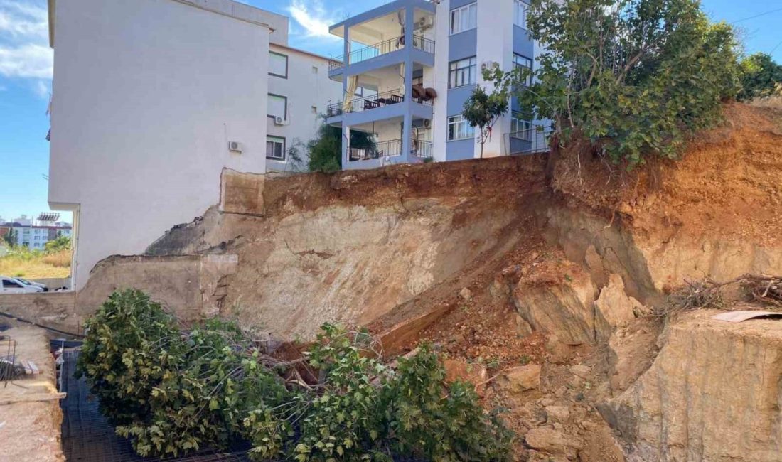 Antalya’da bir evi tahliye ettiren inşaat temelinde ikinci toprak kayması Antalya’nın Serik ilçesinde bir evin tahliye edilmesine neden olan inşaat