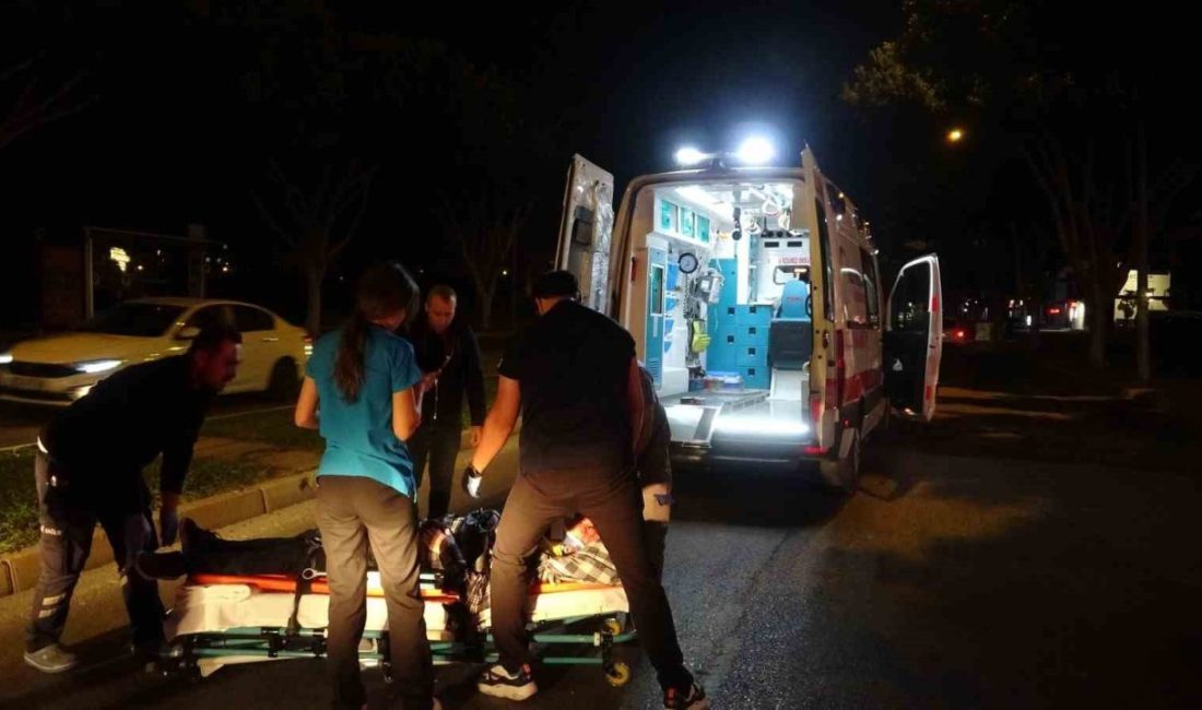 Antalya’da yolun karşısına geçmek isteyen yaya, özel halk otobüsünün çarpması