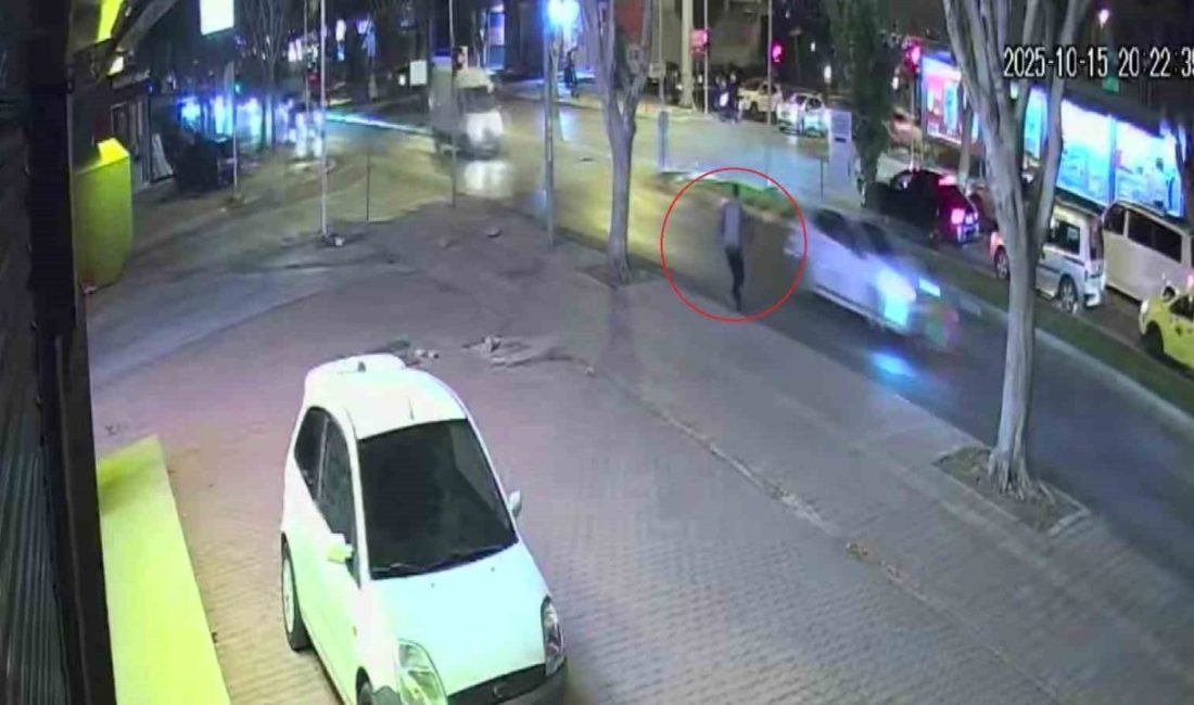 Antalya’da yolun karşısına geçmek isteyen yayanın, özel halk otobüsünün çarpması