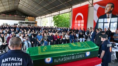 Antalya’da geçirdiği kalp krizi sonucu hayatını kaybeden Büyükşehir Belediyesi İtfaiye